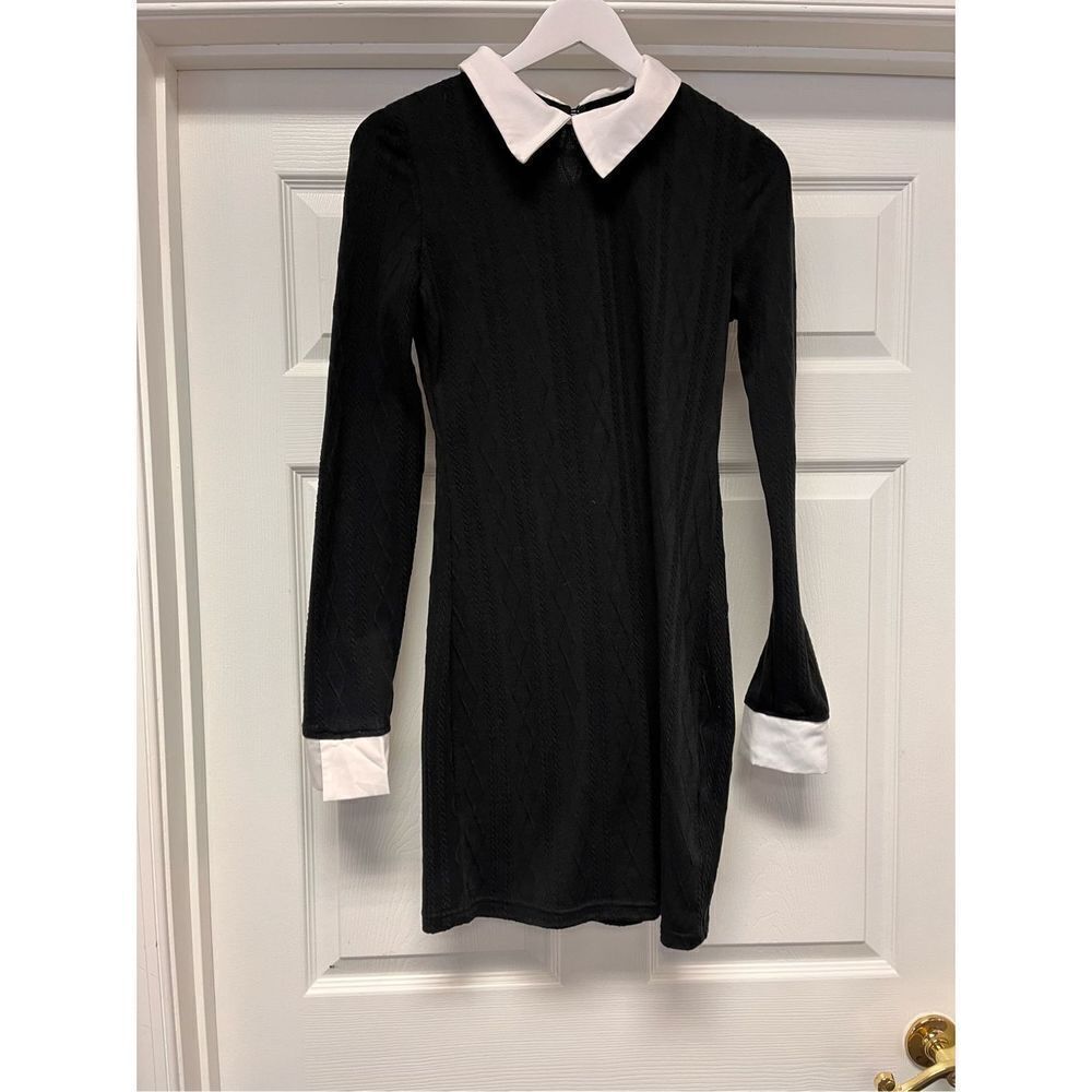 Wednesday Adams Black & White Knit Dress sz M EUC
